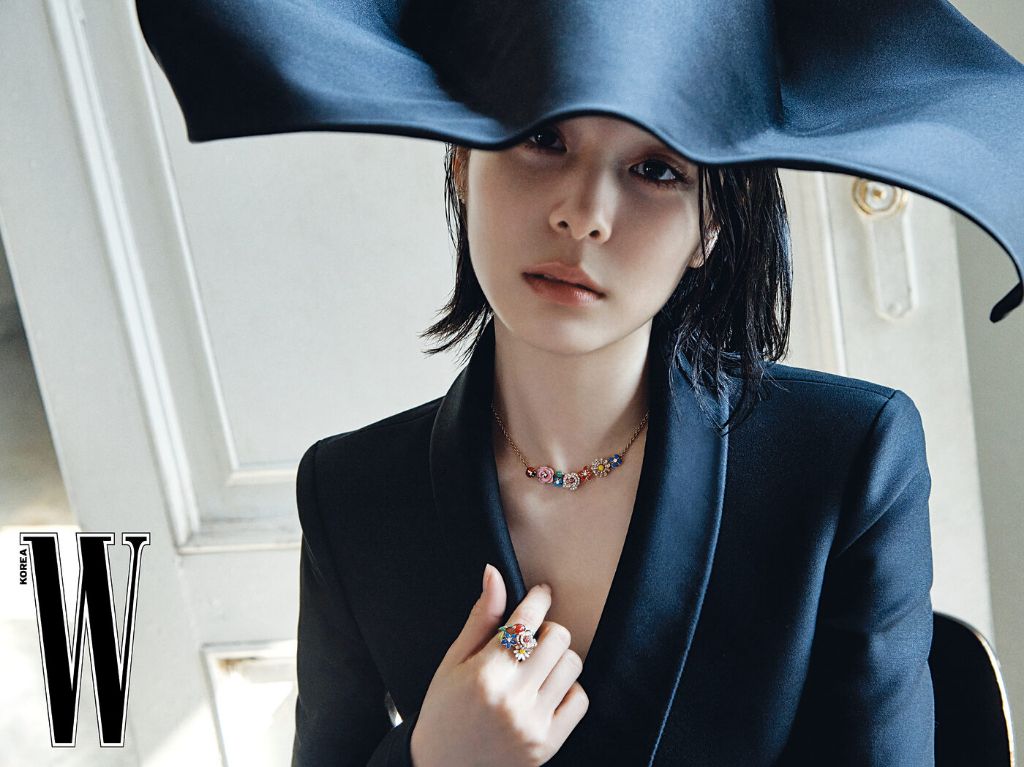 김연아-Wkorea-화보-(feat.단발)-6-이미지