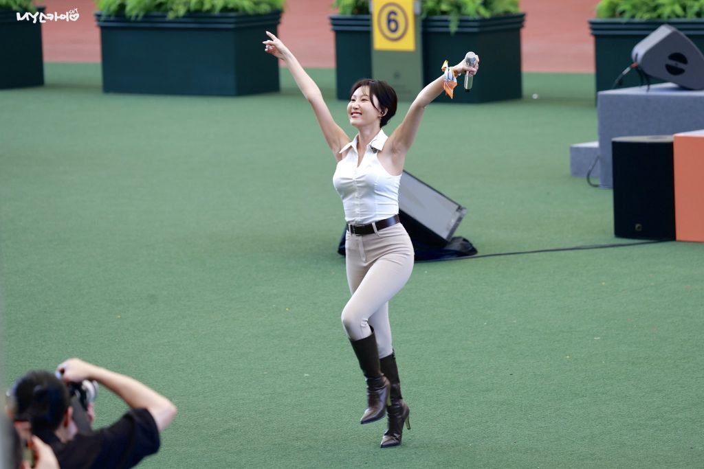 마마무-화사.jpg-31-이미지