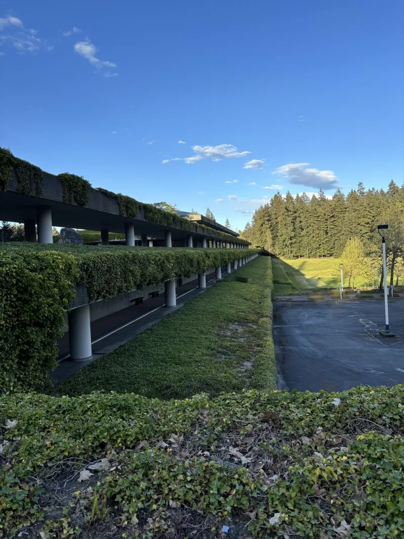 미국의-버려진-회사-건물-7-이미지