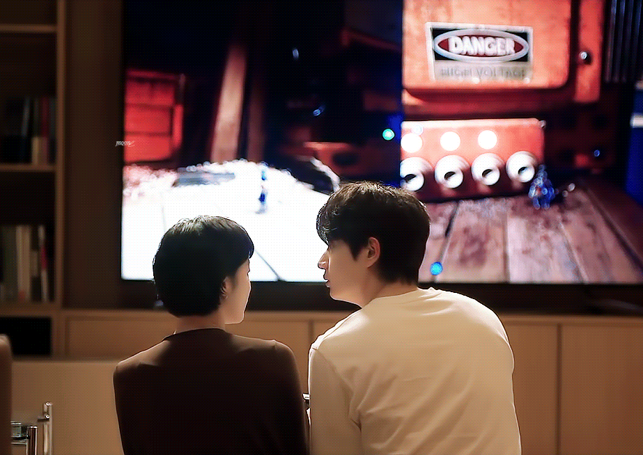 [윰세3]-키스도-안했는데-지혼자-다리-풀리고-난리난-연하남...gif-5-이미지