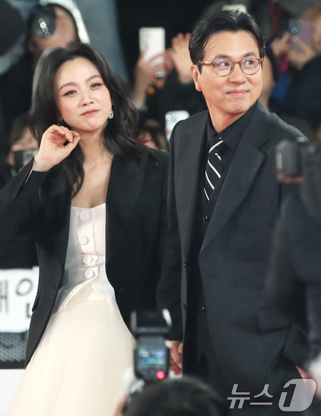 48세-탕웨이,-둘째-임신-'경사'…"올해-출산-후-박찬욱-감독-신작-준비"-0-이미지