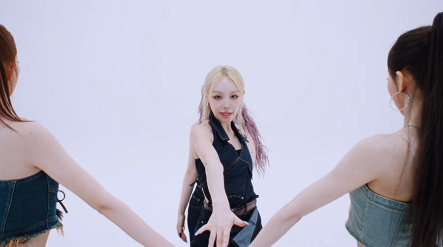 미스틱-직원-새로-뽑은-거-아니냐는-말-나오는-빌리-서브-타이틀-곡.jpg-4-이미지