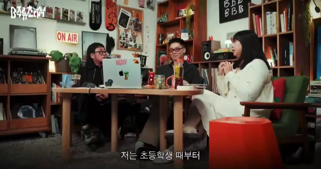 웃긴-사람이-되고-싶다면-진짜-남을-웃기고-싶은-건지-그냥-인기많은-사람이-되고-싶은-건지-잘-생각해봐야-함-14-이미지