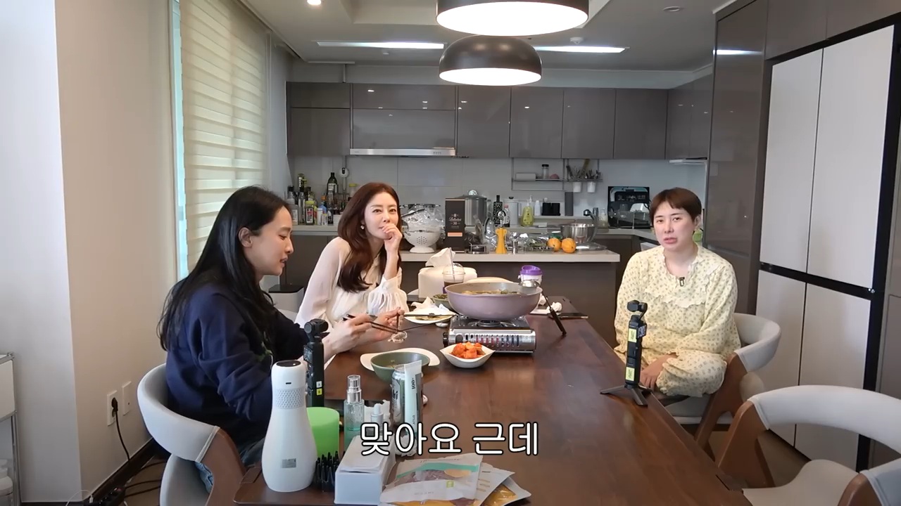숙소생활을-안해서-사이가-괜찮았던-쥬얼리-2-이미지