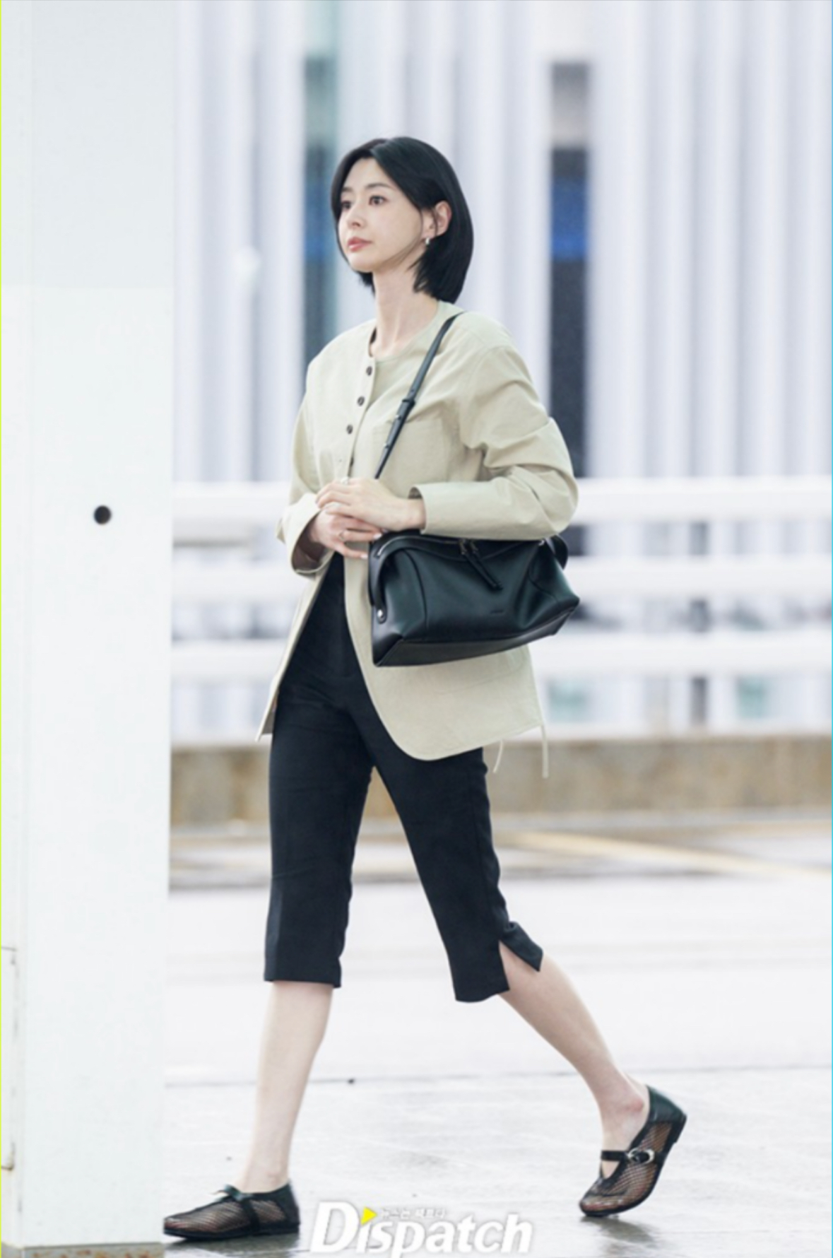 올해-봄/여름-유행이라는-카프리-팬츠.jpg-1-이미지
