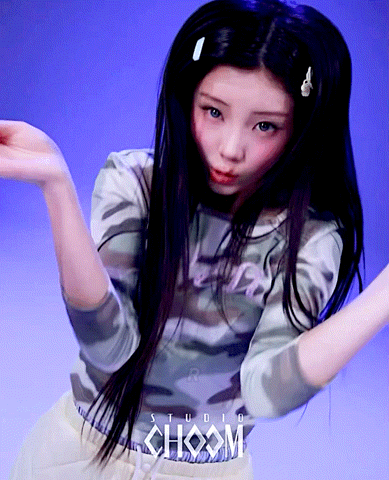 아일릿-마법전사-원희.gif-5-이미지