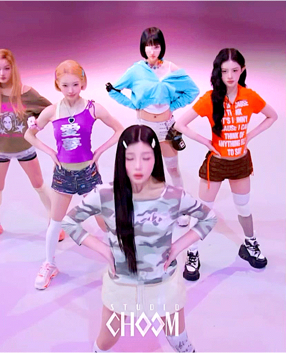 아일릿-마법전사-원희.gif-7-이미지