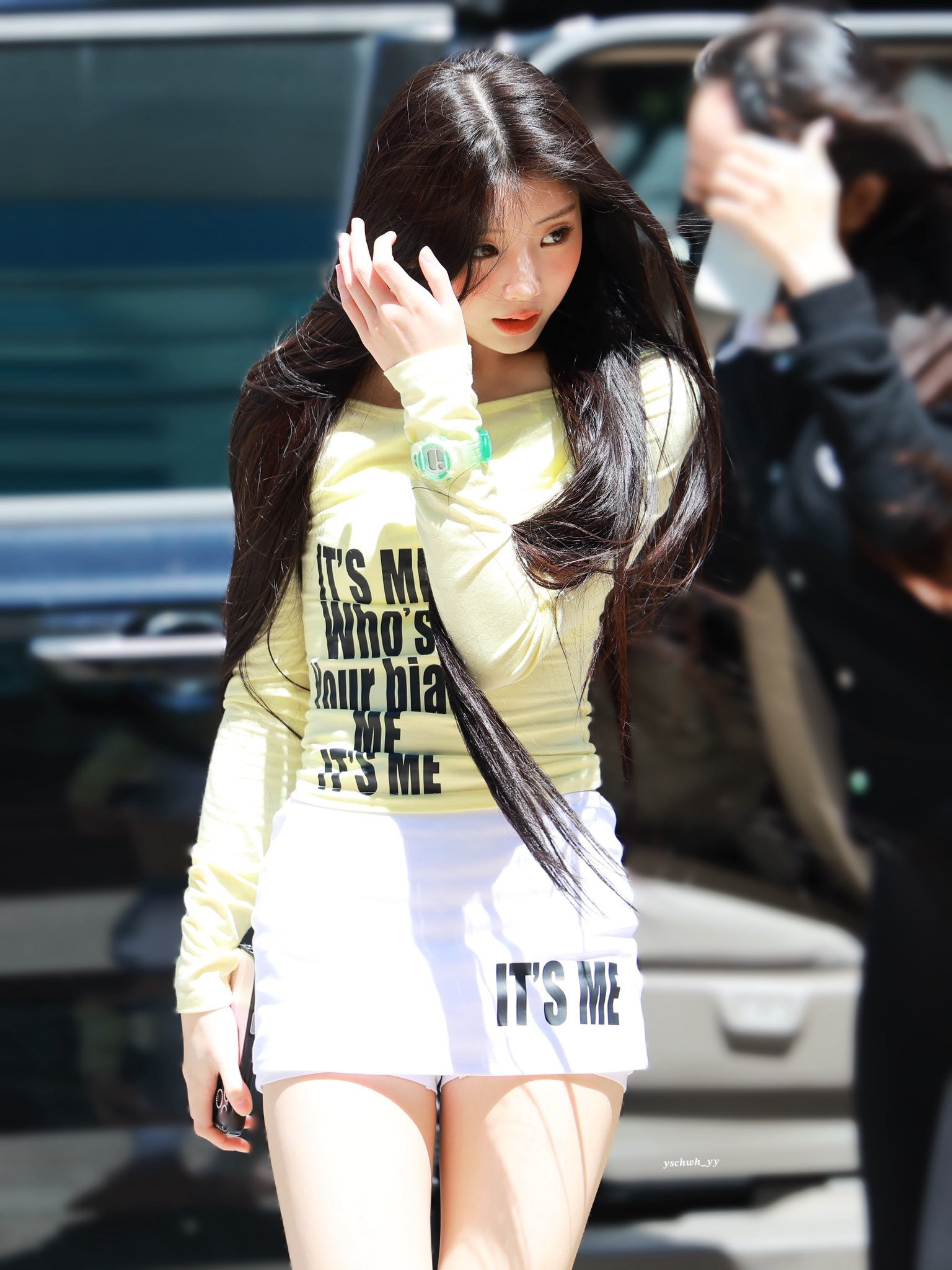 아일릿-마법전사-원희.gif-12-이미지