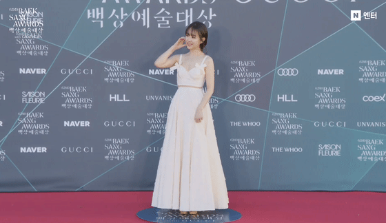 신세경-윤아-수지-박보영-2026-백상예술대상-레드카펫.gif-17-이미지