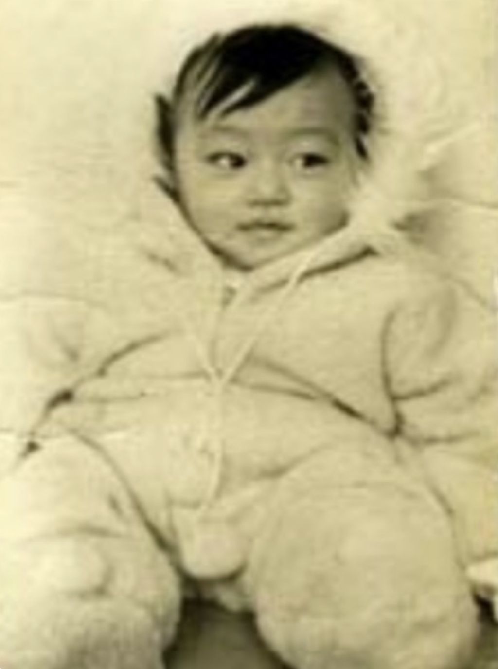 돌되기전-아기때-사진-공개한-아이돌들...jpg-17-이미지