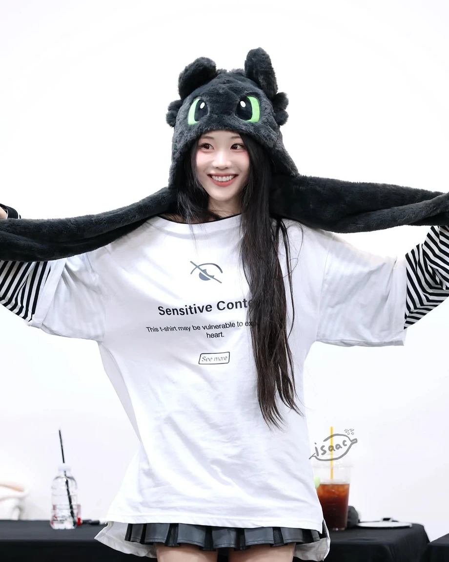 오늘자-역대급-귀여움-QWER-히나-0-이미지
