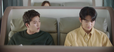 유미의세포들2-유미와-바비의-엔딩.jpg-51-이미지