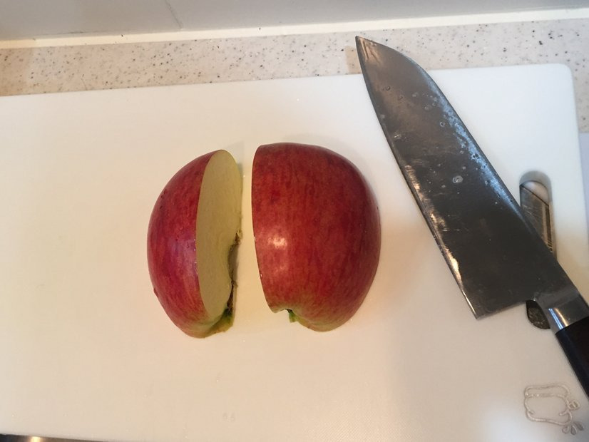 사과를-토끼모양으로-깎는-방법-0-이미지