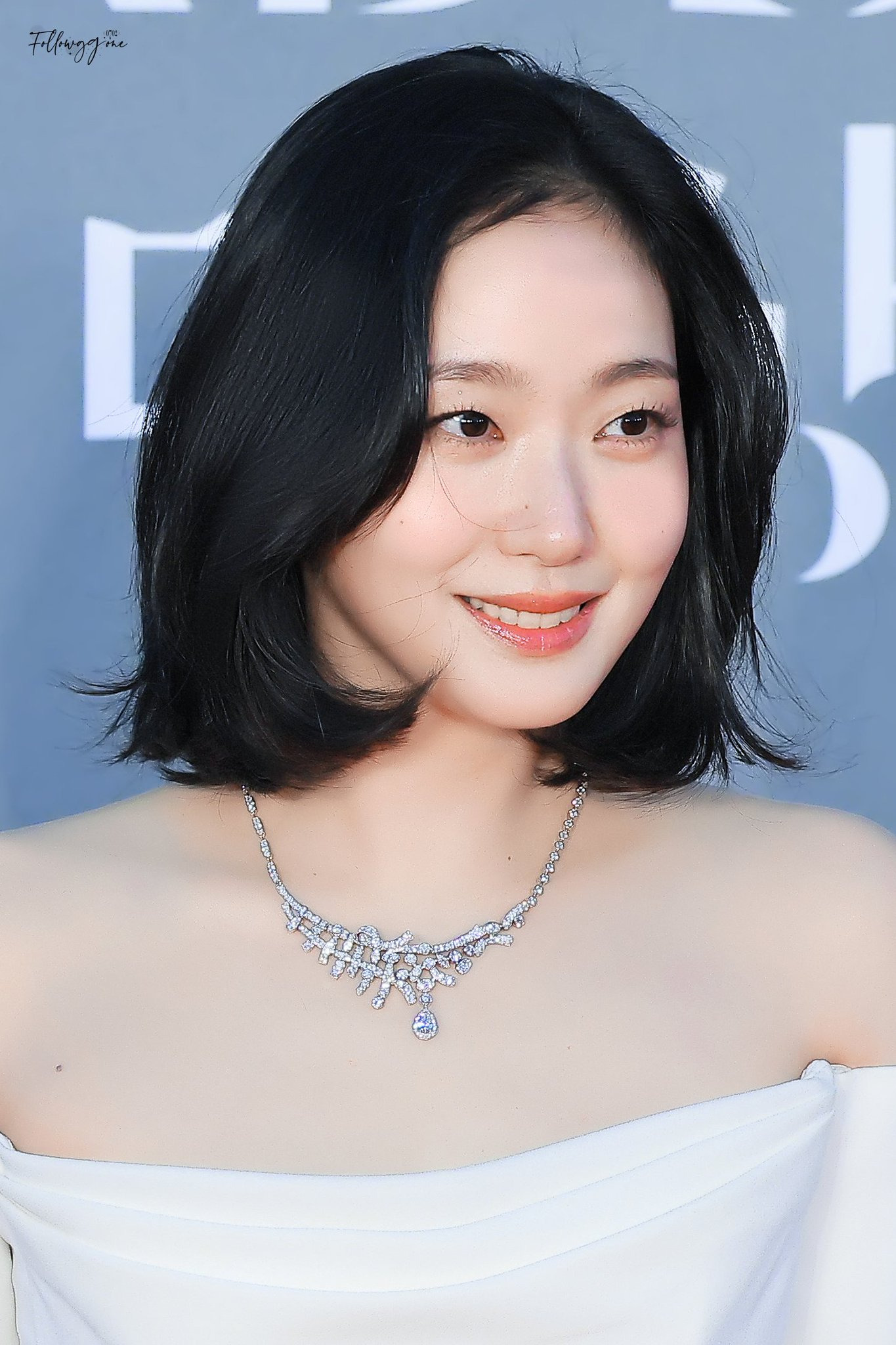 외길장군-속출한-어제-백상-김고은.gif-5-이미지