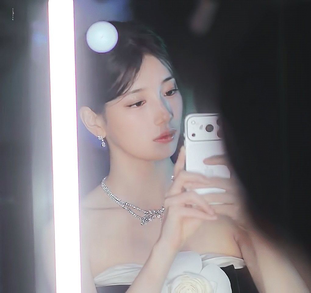 대기실에서-셀카-찍고있는-수지.jpg-2-이미지