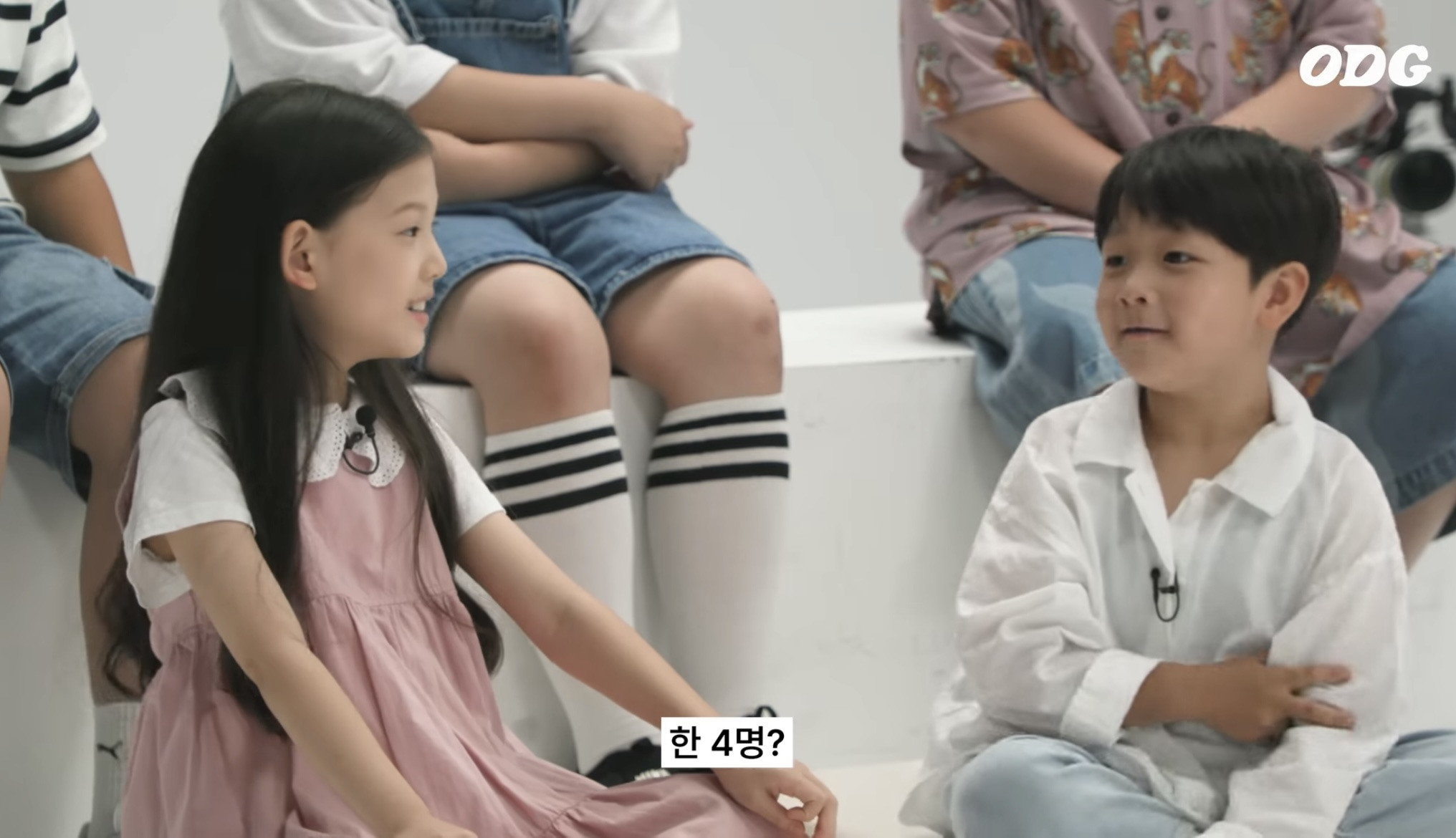 빌리-아일리시-처음-만난-아이들-반응-1-이미지