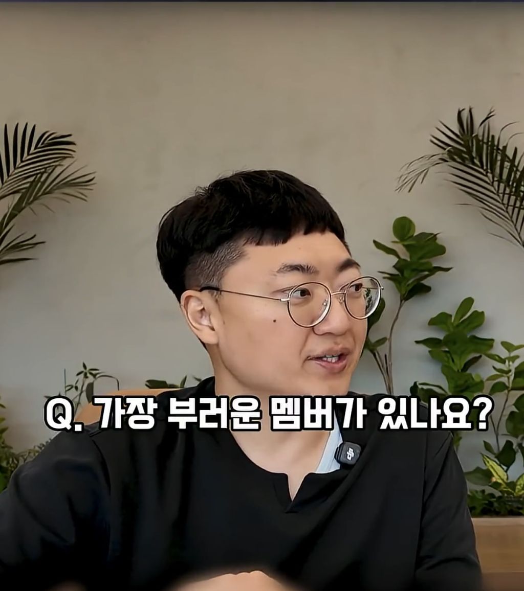 계속해서-설윤-킬각보는-김선태-ㄷㄷㄷㄷ-0-이미지