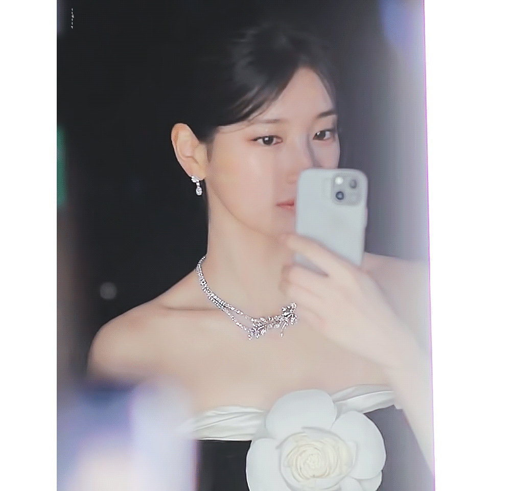 대기실에서-셀카-찍고있는-수지.jpg-3-이미지