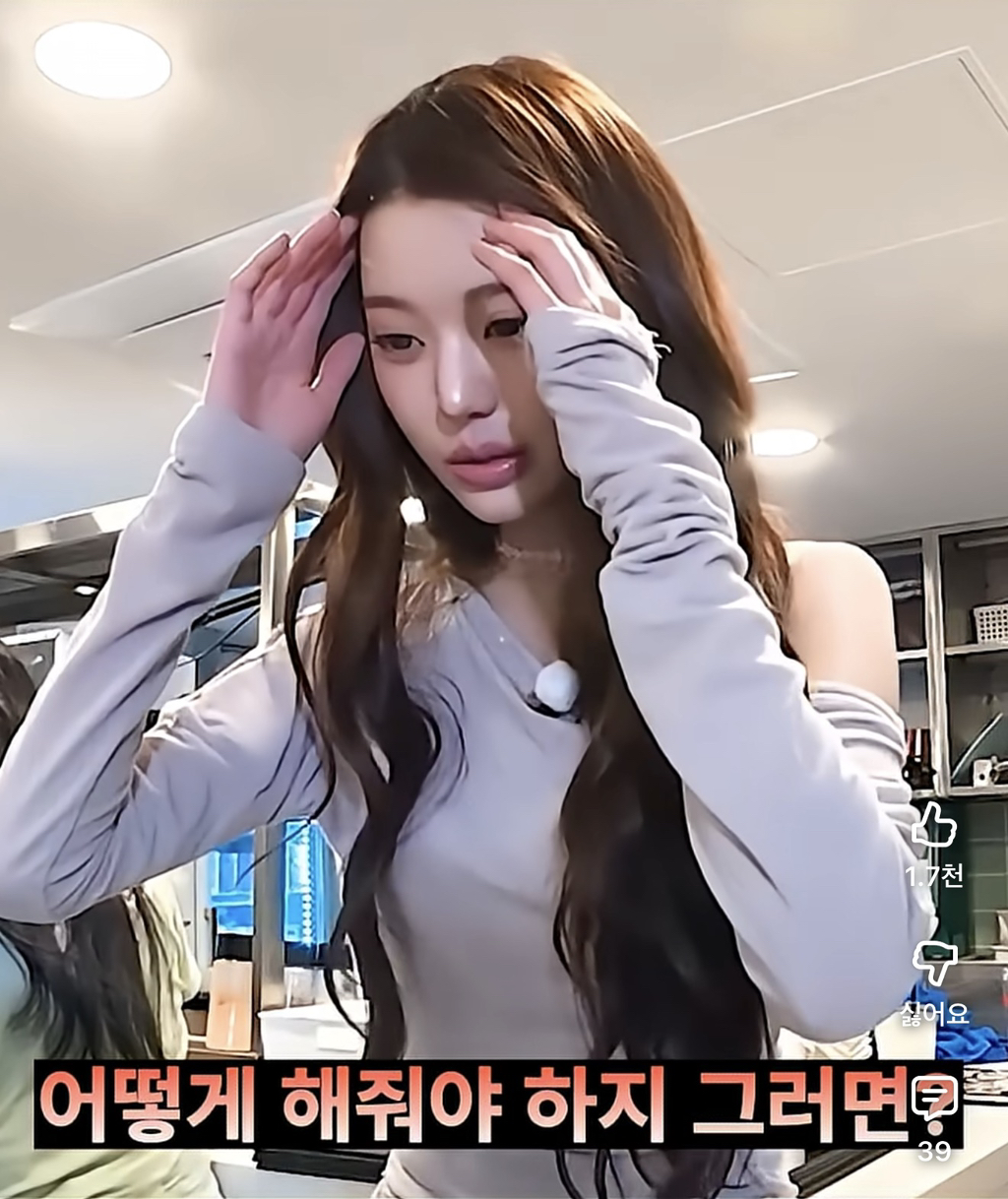 진상-컴플레인-거는-손님과-단호한-사장.-새우등-터지는-알바생-6-이미지