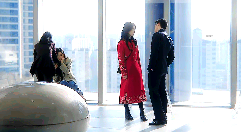 멋진-신세계-임지연-현대식-한복-착장-10-이미지