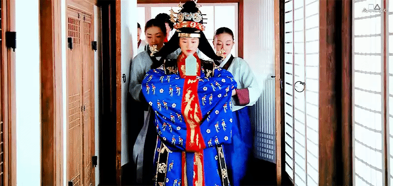 <궁>이-20년전에-50억에-씀.gif-1-이미지