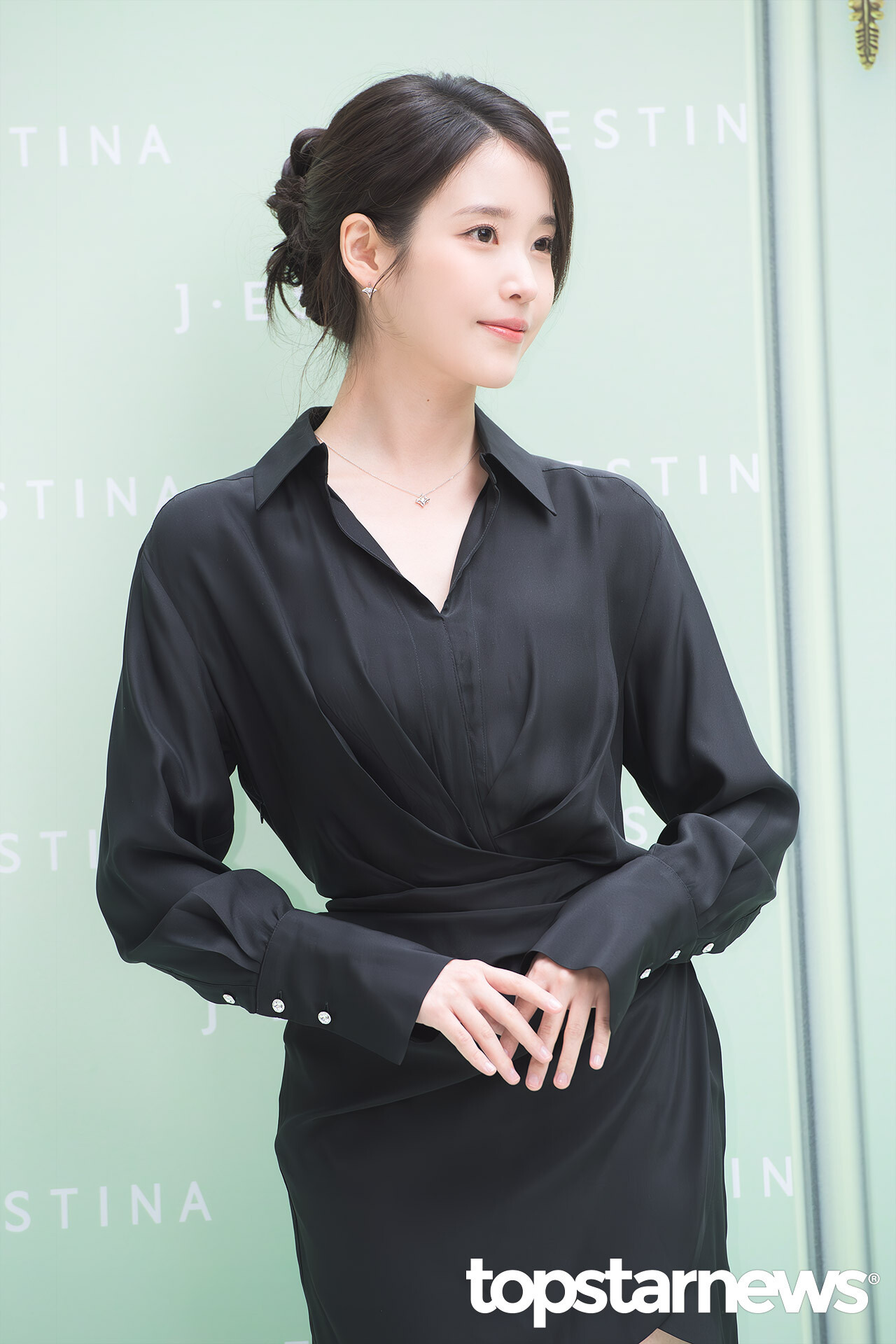 실시간-행사-참여한-아이유-기사사진-JPG-2-이미지