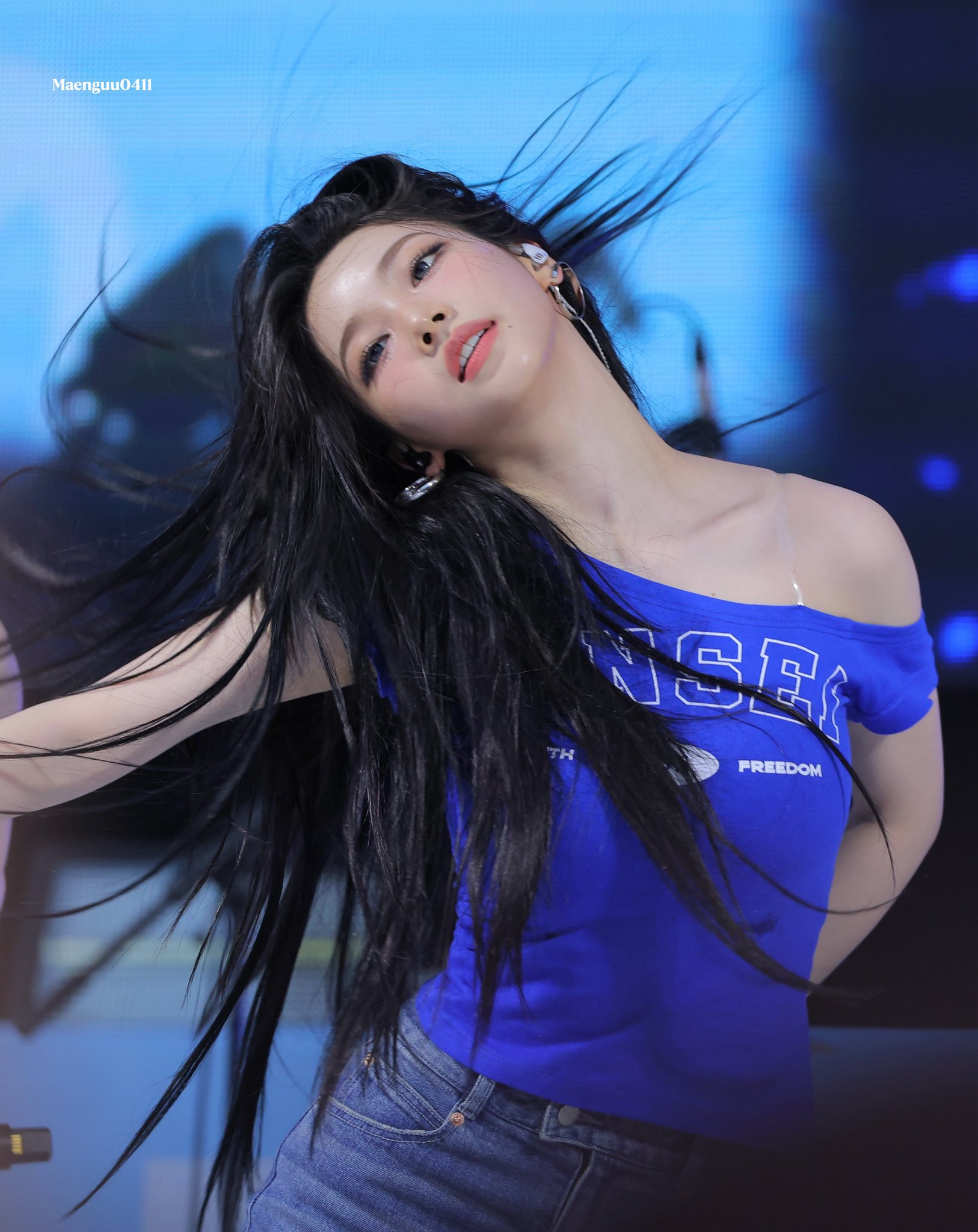 카리나-이즈-블루.jpgif-4-이미지