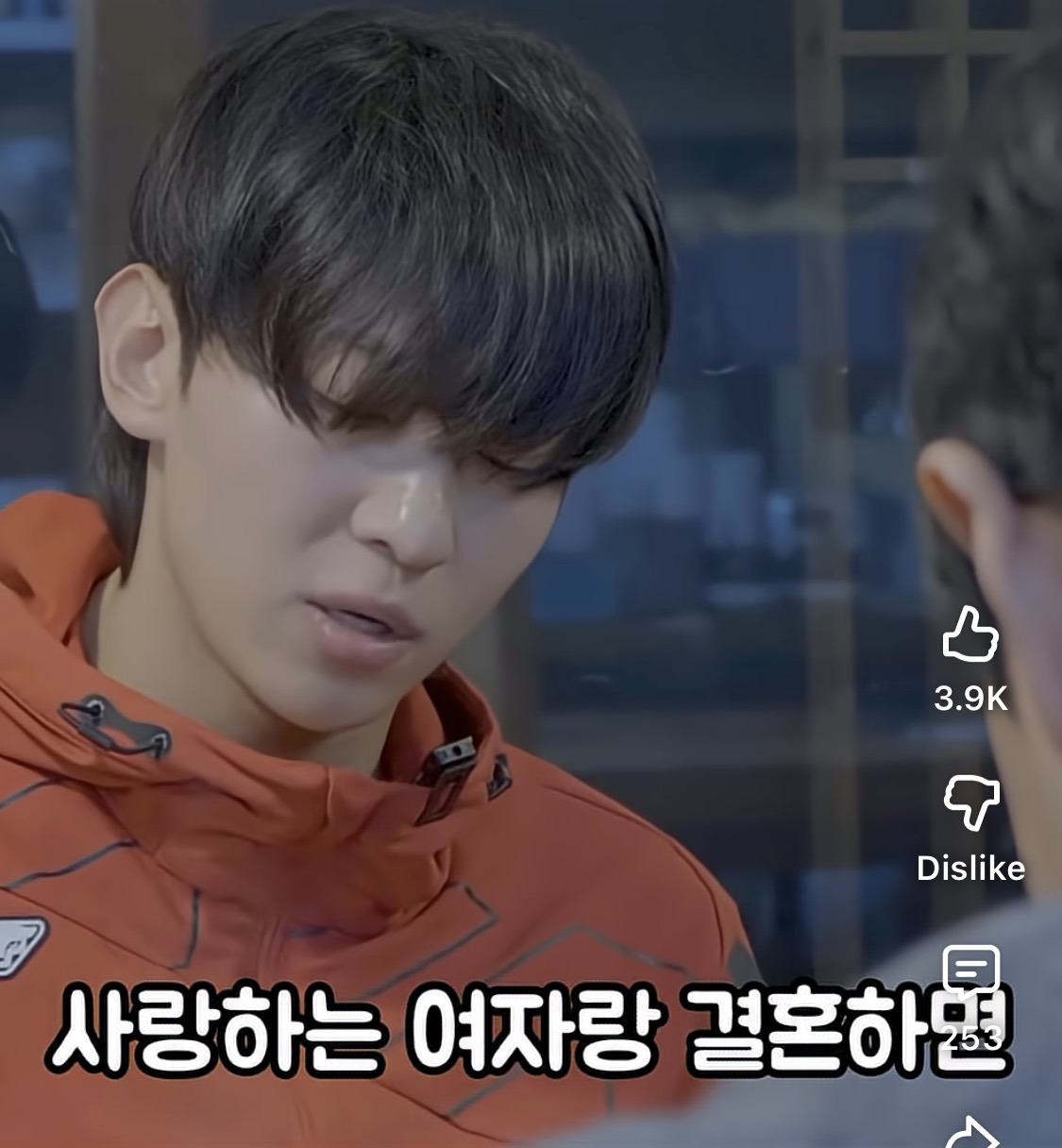결혼관-얘기하는-덱스에게-애-안낳아봐서-모른다고-훈수두는-사람들-0-이미지