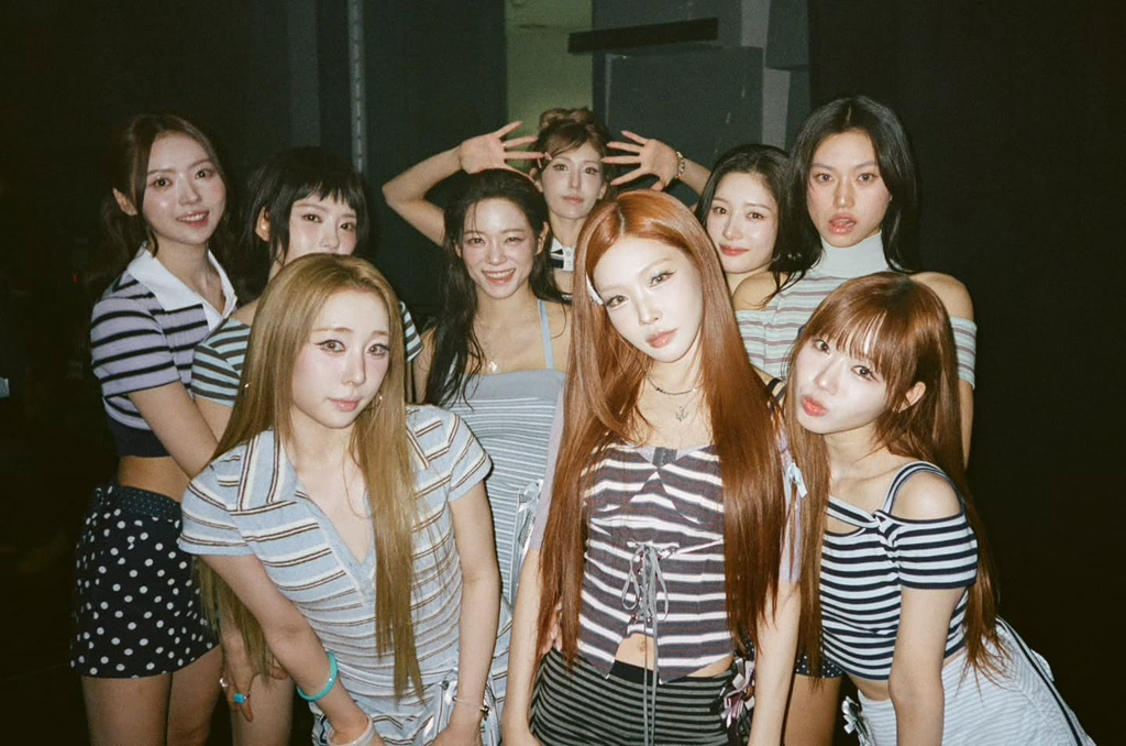 아이오아이)-데뷔-10년만에-첫방이자-막방-무대-인기가요&음악중심-‘갑자기(Suddenly)'-1-이미지