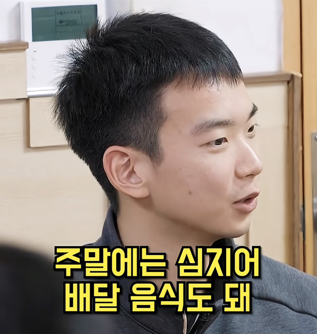 09군번-김원훈이-충격받은-요즘-군대생활..jpg-23-이미지
