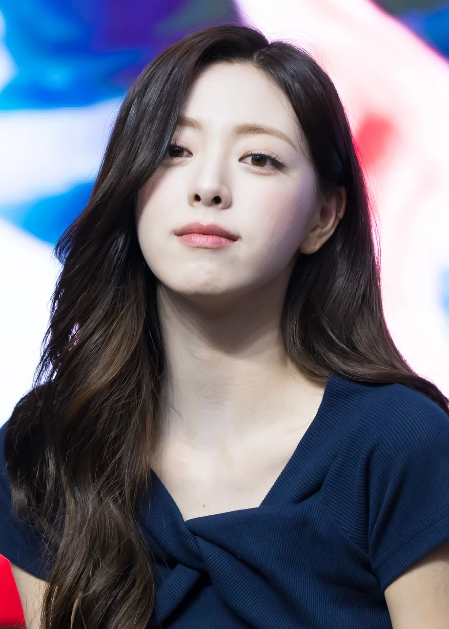 ITZY-유나.jpg-7-이미지