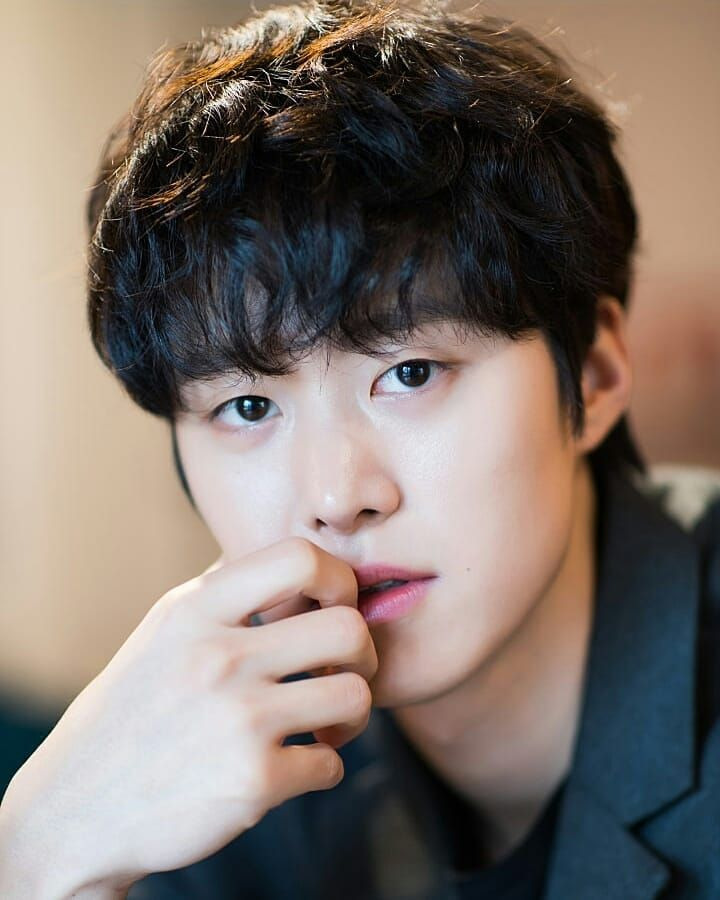 은밀한-감사-노기준역-공명-쌍커풀-생기기-전-모습-9-이미지