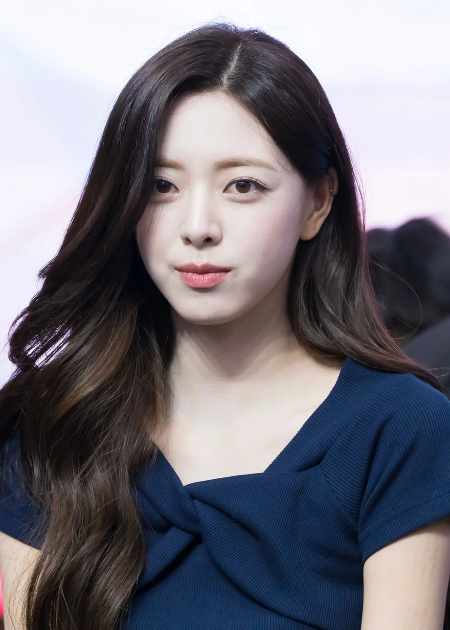 ITZY-유나.jpg-6-이미지