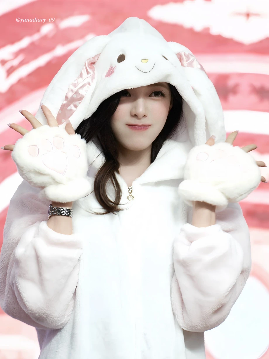 ITZY-유나.jpg-4-이미지