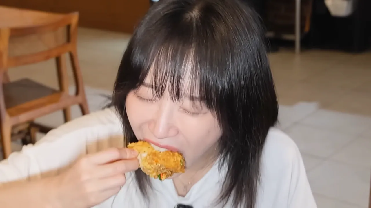 인도네시아에서-3시간-동안-메뉴-17개-먹방한-쯔양-33-이미지