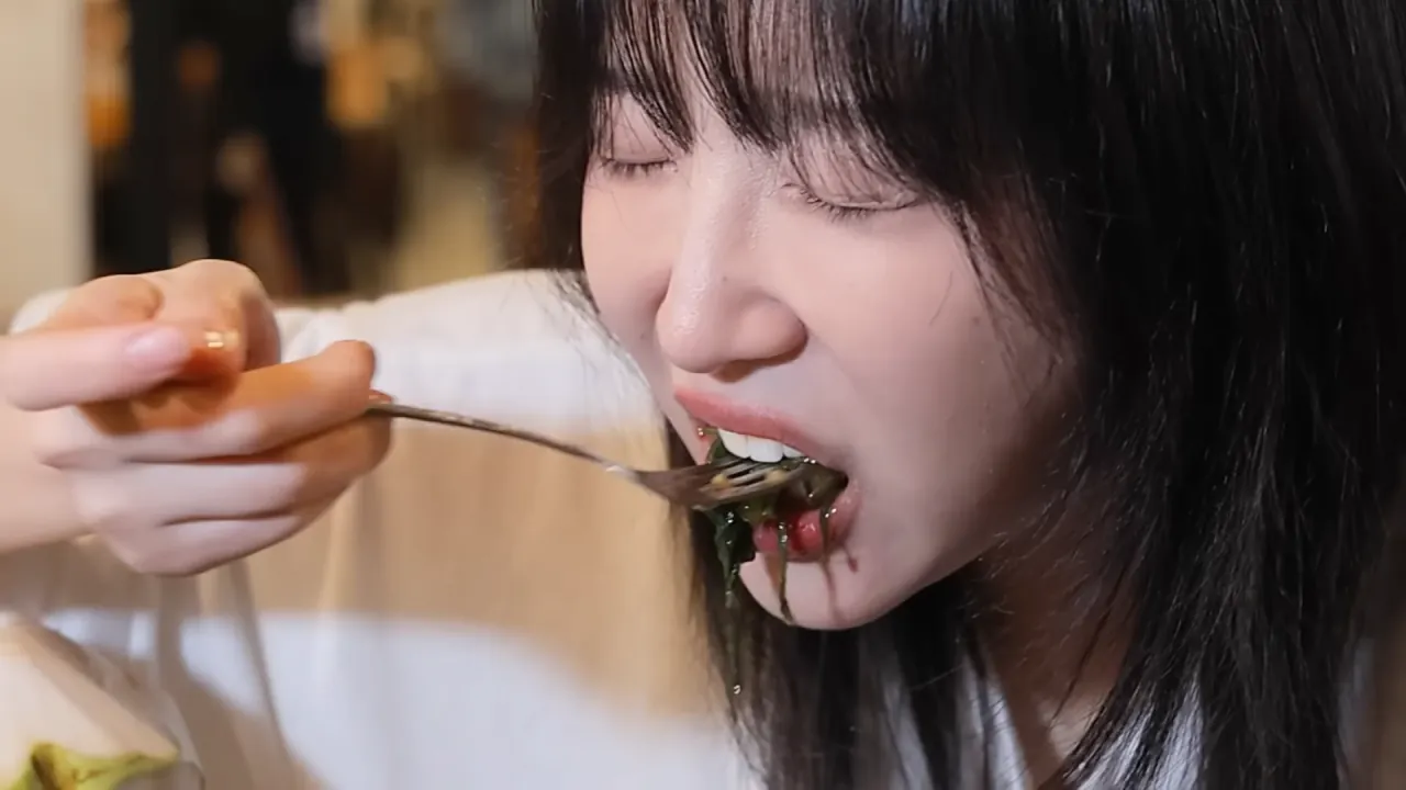 인도네시아에서-3시간-동안-메뉴-17개-먹방한-쯔양-48-이미지