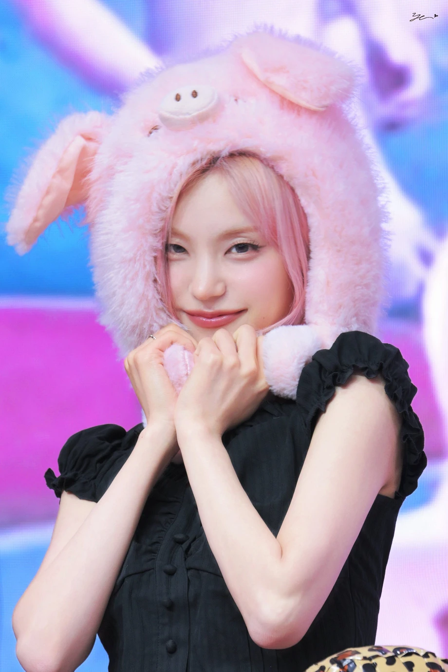 분홍머리가-잘-어울리는-황예지-9-이미지