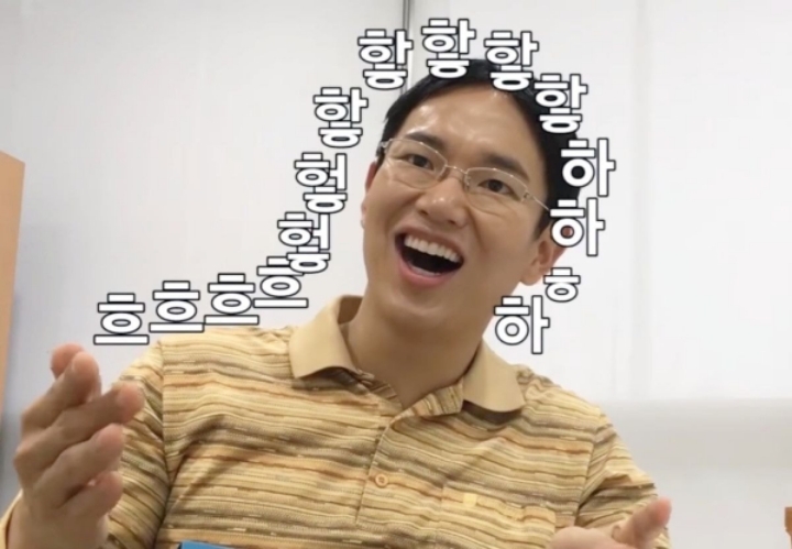 장성규가-웃을때-입만-웃는-이유-1-이미지