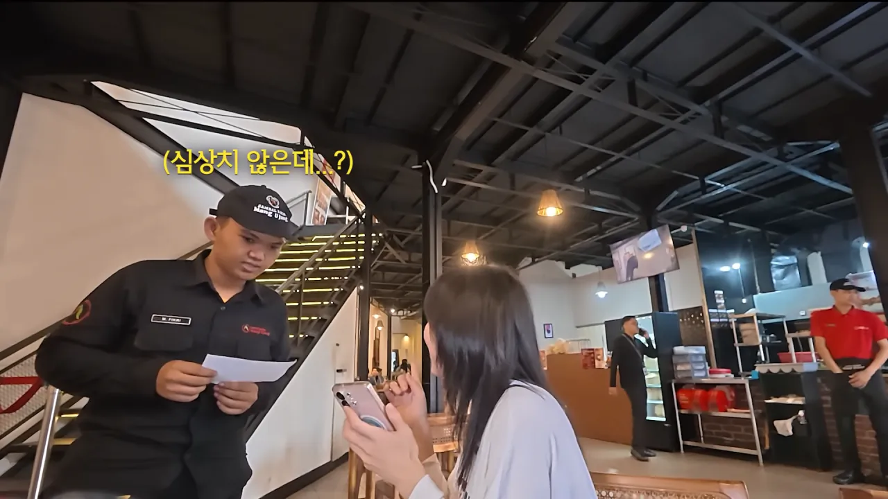 인도네시아에서-3시간-동안-메뉴-17개-먹방한-쯔양-3-이미지