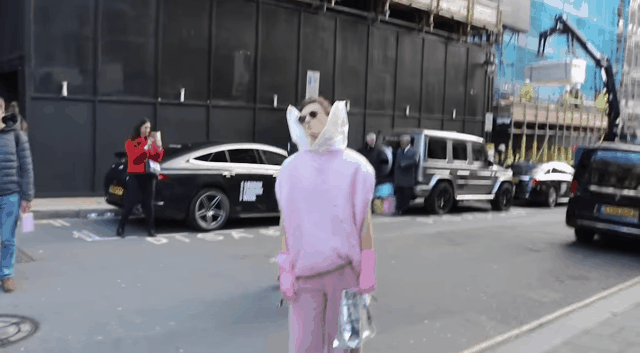 친구-거지같이-입히고-모델-데뷔시키기.jpgif-17-이미지