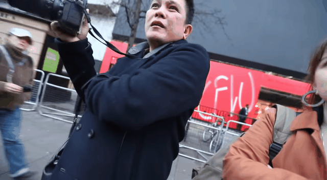 친구-거지같이-입히고-모델-데뷔시키기.jpgif-12-이미지