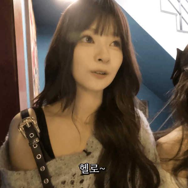 프로미스나인-지원-나경.gif-8-이미지