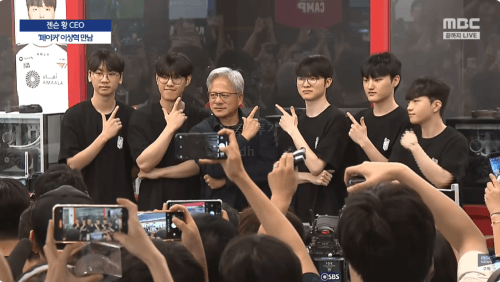젠슨황,-페이커-싸인-그래픽카드-4-이미지