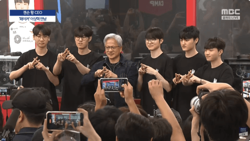젠슨황,-페이커-싸인-그래픽카드-6-이미지