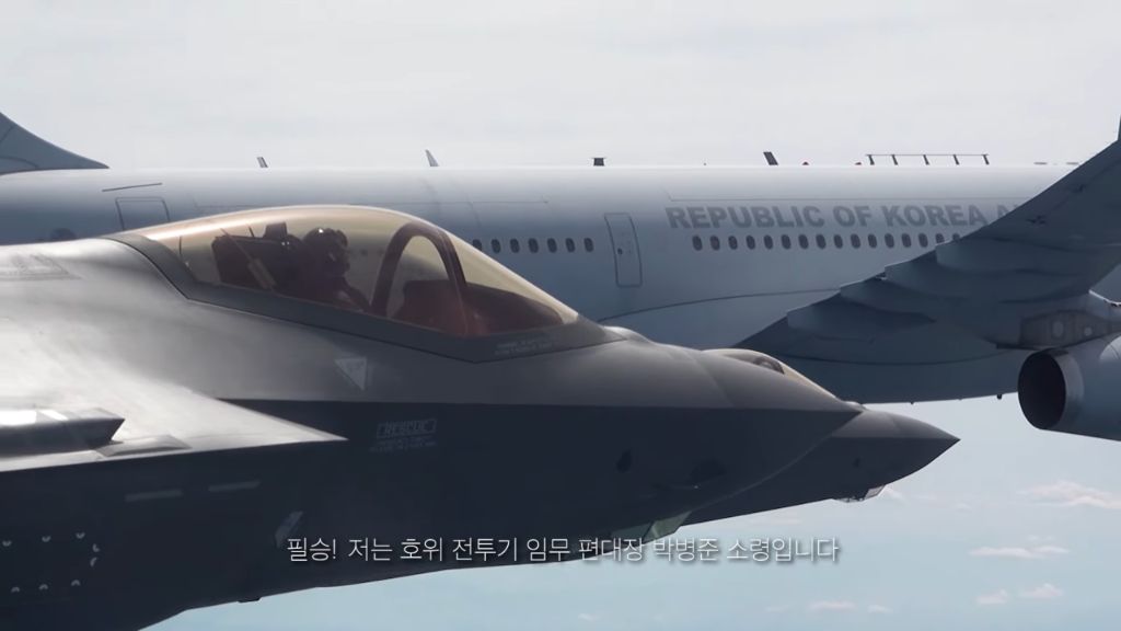 6.25-전사자-유해-봉환-비행,-F-35•KF-21-호위비행-3-이미지
