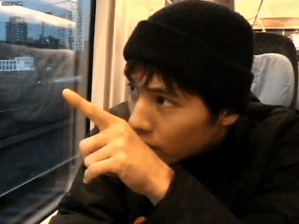 25살-원빈의-유럽여행.gif-3-이미지
