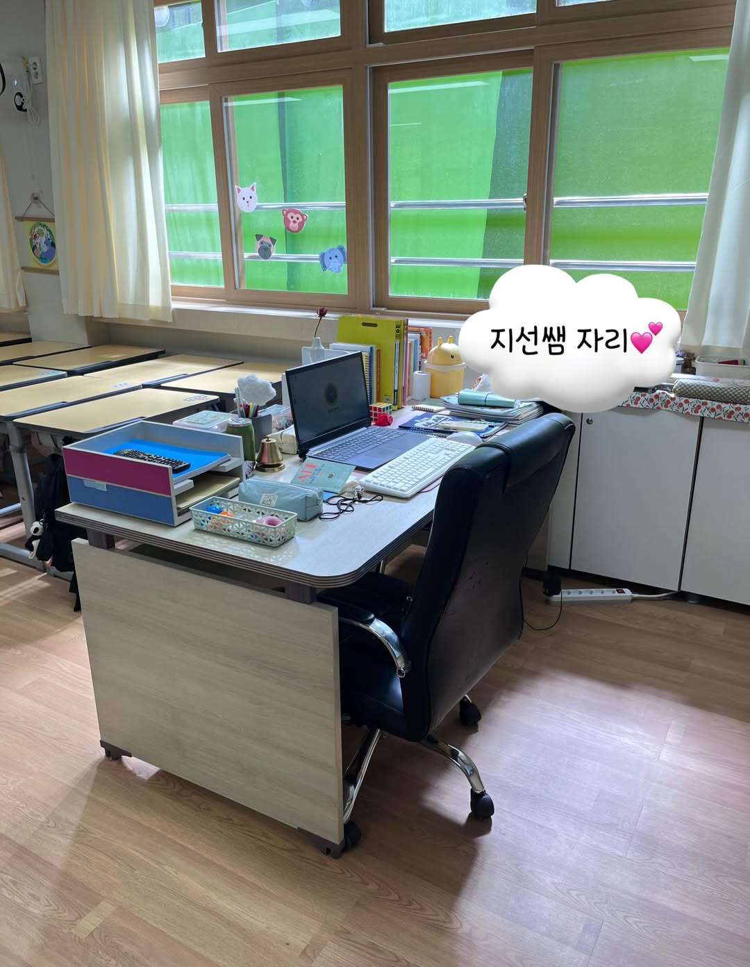 참교육-5화-최지선-선생역-송시안-배우-인스타-11-이미지