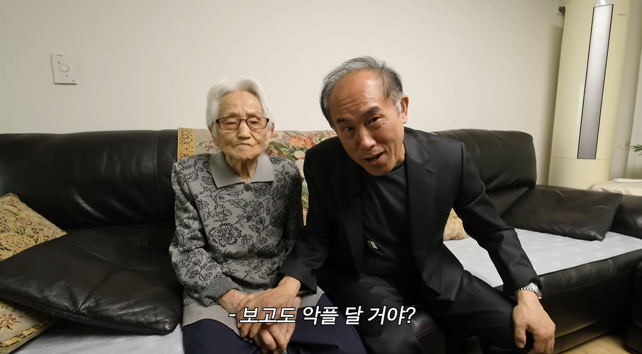 고령화시대-잘-타고난-65세-연예인-지망생-할아버지.jpg-9-이미지
