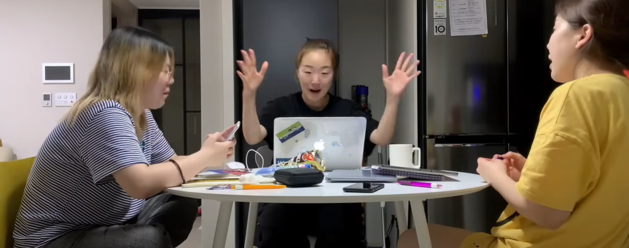 팬이-3명-생겼는데-직업이-전부-영화감독인-경우.jpg-44-이미지