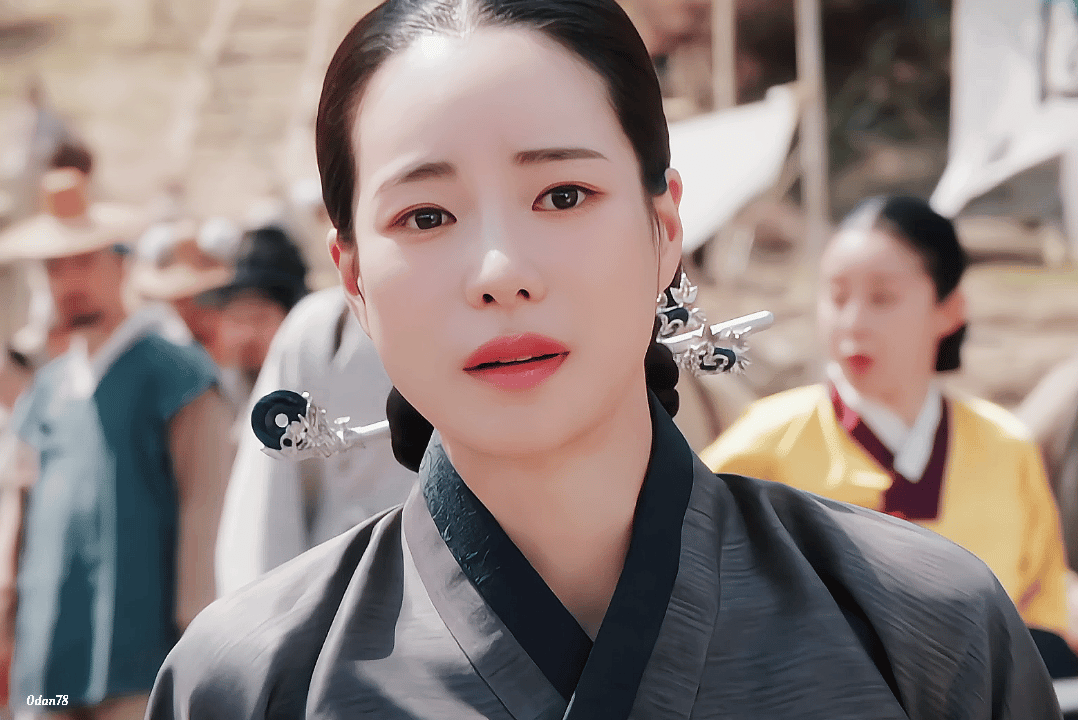 다잘맞아서-한복-다입혔다는-옥씨부인전-임지연-착장.jpgif-35-이미지